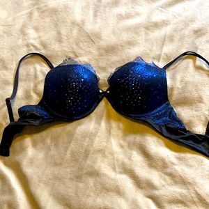 Very sexy blue Lacey bra